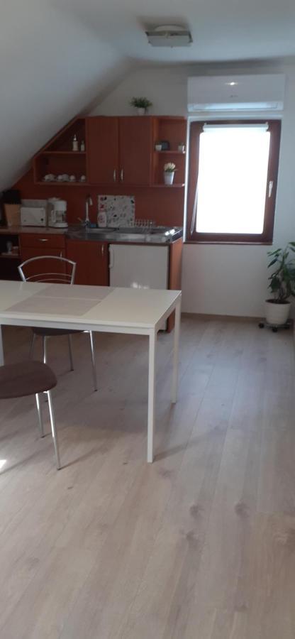 Marietta Apartman Heviz Ngoại thất bức ảnh