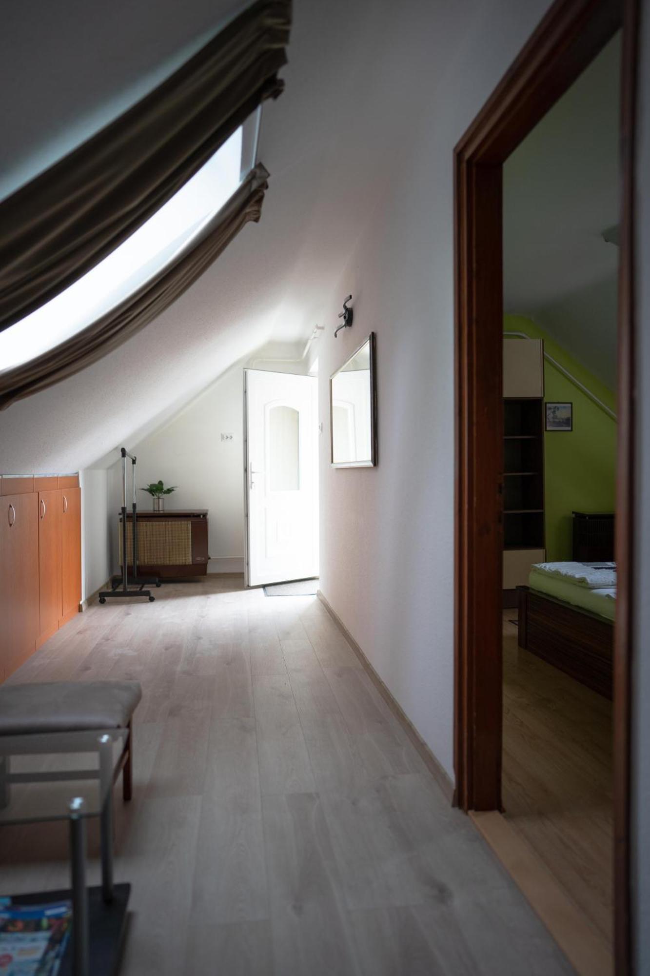 Marietta Apartman Heviz Phòng bức ảnh